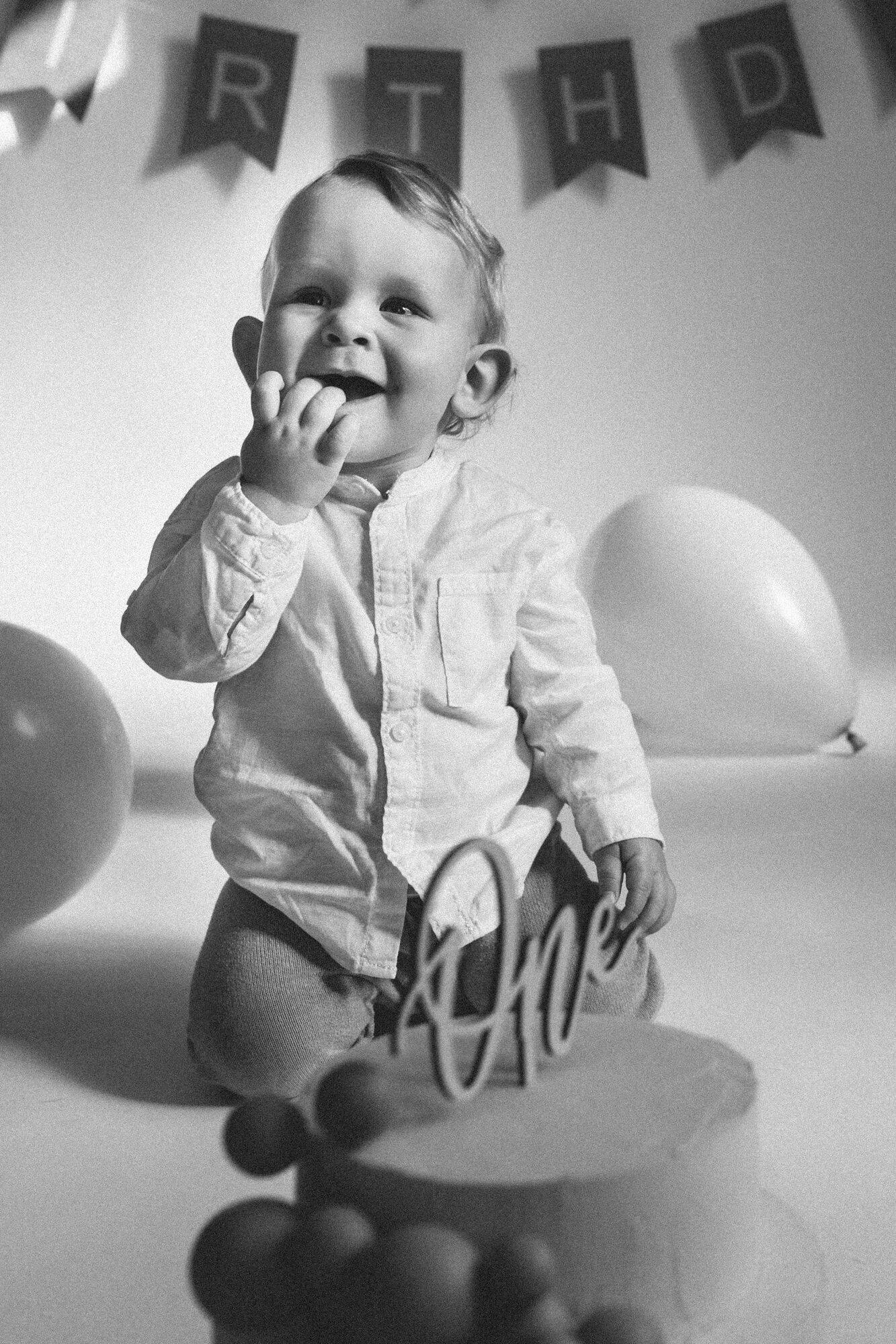 Sesja dziecięca w jasnym kadrze