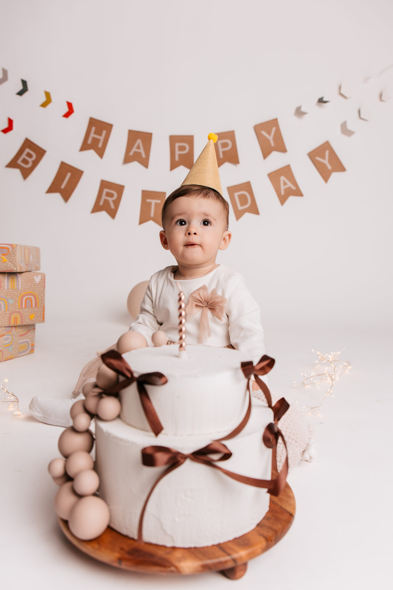 Sesja dziecięca w jasnym kadrze